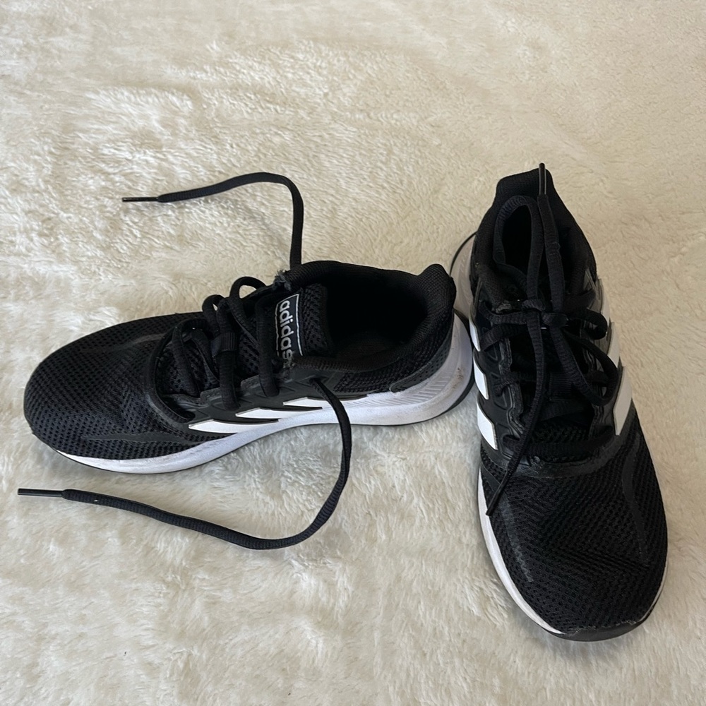 Adidas RunFalcon Black & White Sneaker Shoes Kids Unisex Size 1